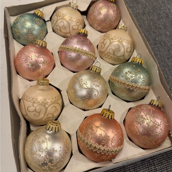 Vintage Christmas ornaments bundle lot set of 12 - Picture 3 of 4